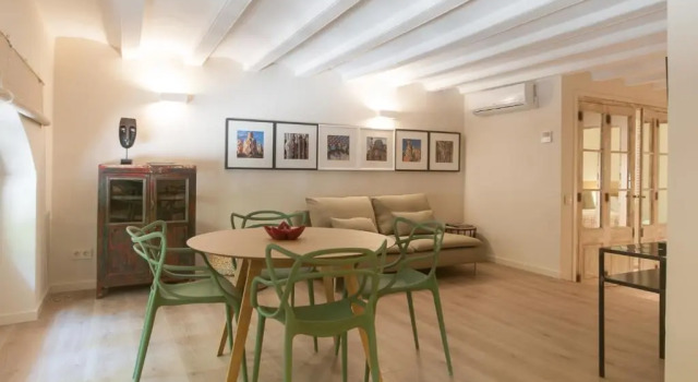 Апартаменты с 2 комнатами Weflating Suites Sant Antoni Market