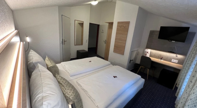 Parkhotel Obertshausen, Забронировать Отель Отели земли Гессена 3 звезды, 3*
