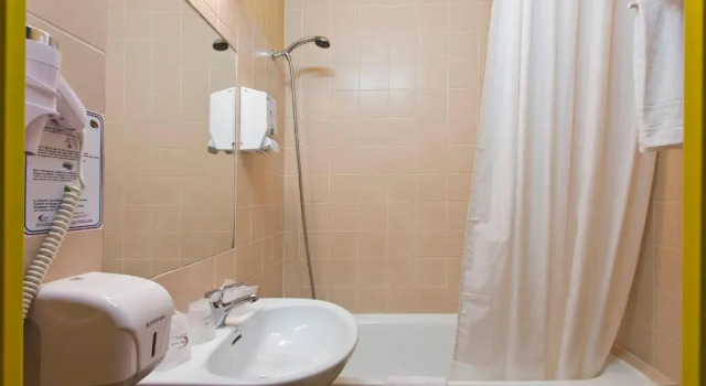 Номер Classic Tourhotel Blois