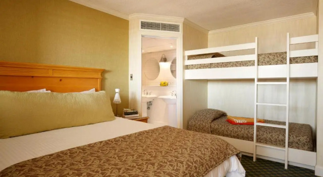 Номер Deluxe Pan American Oceanfront Hotel
