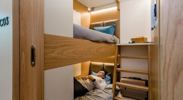 Sleepover Doha North Node, Gate C30