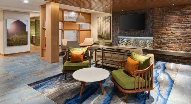 Четырёхместный люкс Fairfield Inn & Suites by Marriott Lexington East/I-75