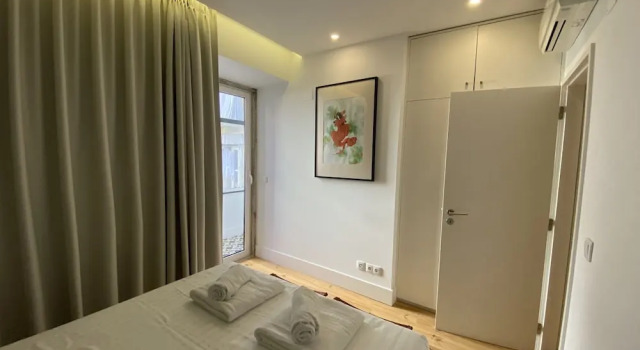 Casas na Portuguesa - Bica Chiado, Забронировать Апартаменты/квартира Мизерикорди Лиссабон, рядом с Театр Trindade