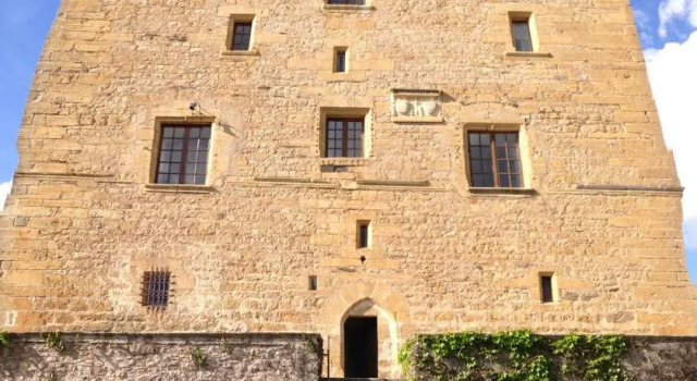 Château de Masse, Buchen Sie Hotel Espalion 