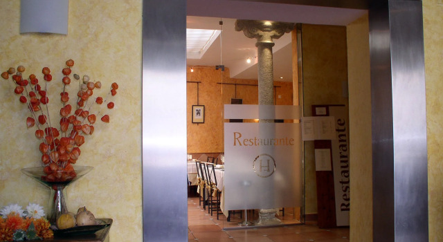 Hostal Restaurante Puerta del Alcázar