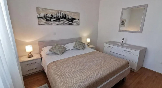 Apartment Feather, Забронировать Апартаменты/квартира Отели Дубровника с парковкой, рядом с Пляж Корал, Парковка
