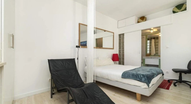 Colourful Studio for 3 in the Heart of Bairro Alto