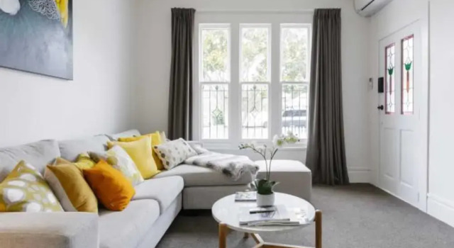 Light-filled Renovated Villa Walk to Ponsonby Road, Забронировать Апартаменты/квартира Отели Окленда с парковкой, рядом с Вестерн-Парк, Парковка