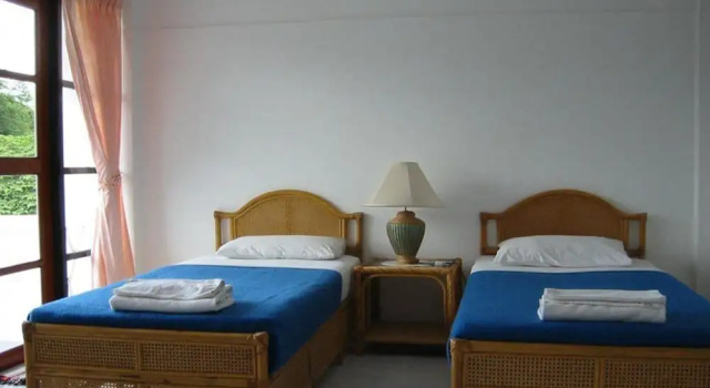 Номер Deluxe с балконом A&B Hotel