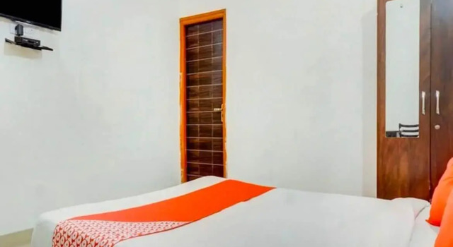 OYO Flagship 93318 Shrikrishna Hotels, Забронировать Отель Отели штата Махараштры 3 звезды, 3*
