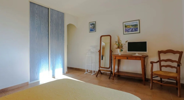 Holiday Home in Bormes-les-Mimosas near Sea, Забронировать Дом для отпуска Отели Борм-ле-Мимозы с бассейном, Бассейн