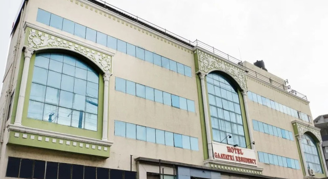 Capital O 46832 Gaayatri Residency, Rezerwuj Hotel Abids 