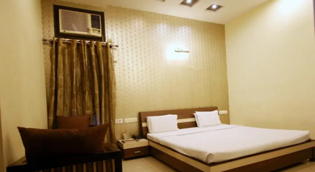Royal Residency Hotel