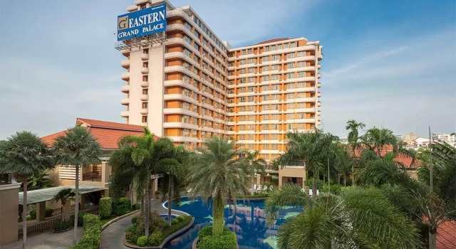 Номер Standard Отель Eastern Grand Palace