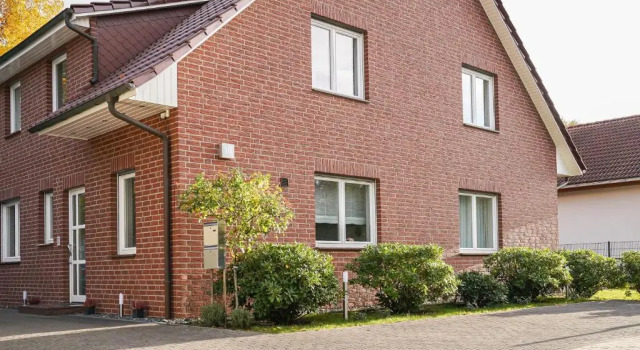 Апартаменты Modernes Stadthaus | Parkplatz | WiFi | Bad&Dusche | Küche
