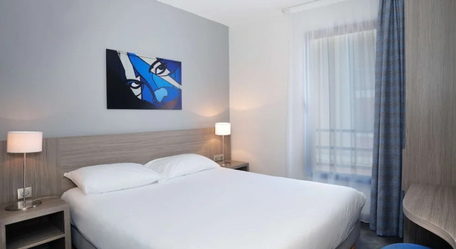 Двухместный номер Standard с балконом Best Western Linko Aubagne