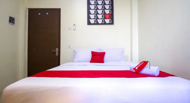 Двухместный номер Standard RedDoorz near Taman Kota Ternate