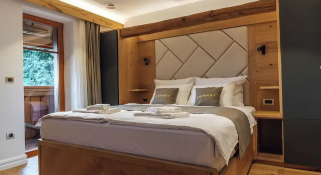 Апартаменты Luxury Menart Estate apartments