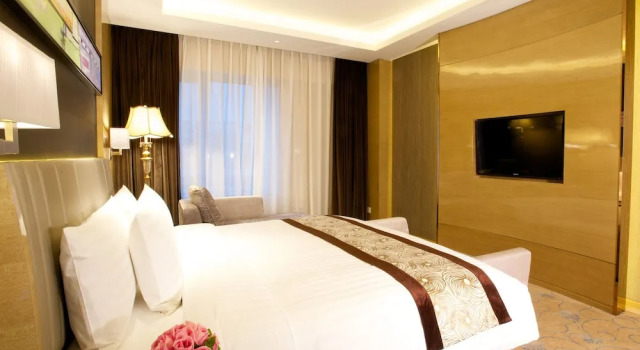 Люкс c 1 комнатой Crowne Plaza Shanghai Noah Square by IHG