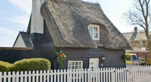 Коттедж Little Thatch