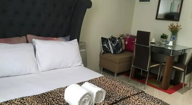 Felicity Suites at Horizon 101