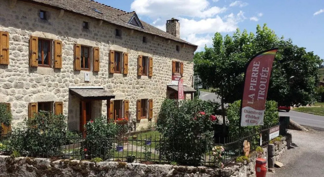 La Pierre Trouée Chambre dHôtes, Забронировать Отель Отели Lozère с завтраком, Завтраки