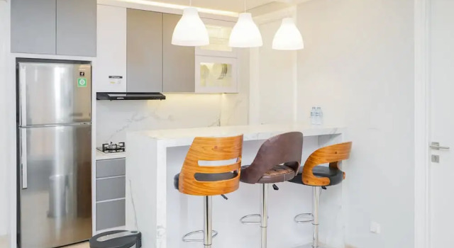 Luxurious and Spacious Apartment 2BR Tuscany Residence BSD, Book Apartment Hotels in South Tangerang with a Pool, Swimming Pool