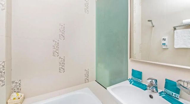 Трёхместный номер Standard Hotel 81 Dickson