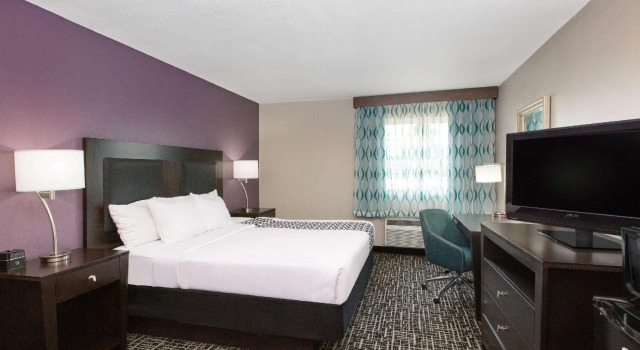 Двухместный номер Standard La Quinta by Wyndham Blue Springs