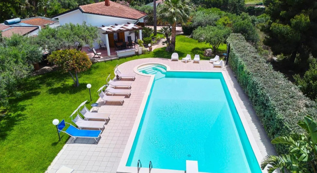 Villa New Charme, Buchen Sie Villa Hotels in Sizilien mit Parkplatz, Parkplätze