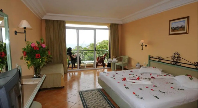 Трёхместный номер Standard с видом на сад Hotel Dar Ismail Tabarka