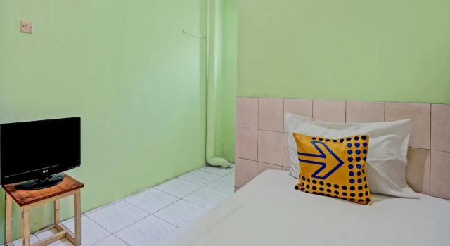 Номер Standard OYO Life 92653 Homestay Griya Nautika Syariah
