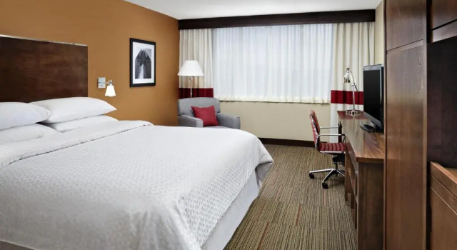 Номер Deluxe Four Points by Sheraton Halifax