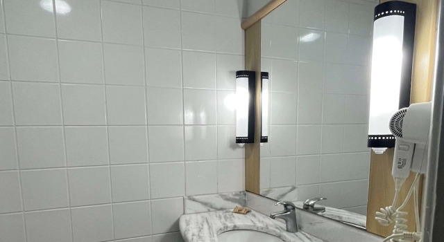 Трёхместный номер Standard ibis Santos Gonzaga Praia