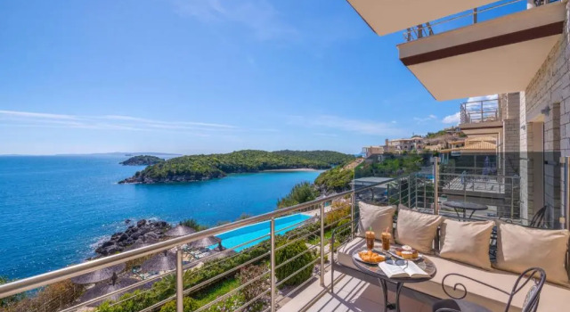 Трёхместный номер Deluxe с видом на море Costa Smeralda