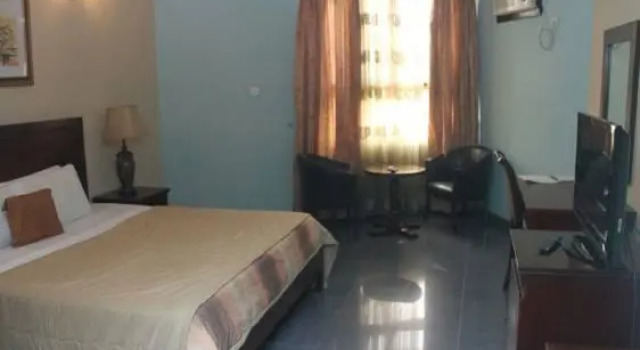 Suite Dees Hotels Apartments And Suites