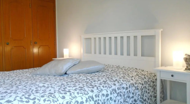Apartment With 2 Bedrooms in Armação de Pêra, With Wonderful sea View, Shared Pool, Furnished Garden - 250 m From the Beach, Rezerwuj Apartament Hotele w Algarve z parkingiem, Parking