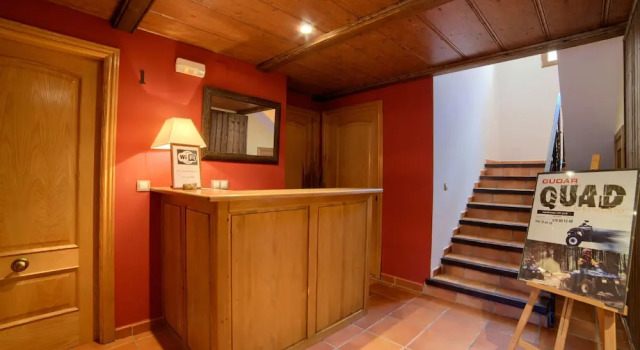Delightful Apartment in Gudar With Terrace, Book Apartment Hotels in Aragon with Parking, Parking