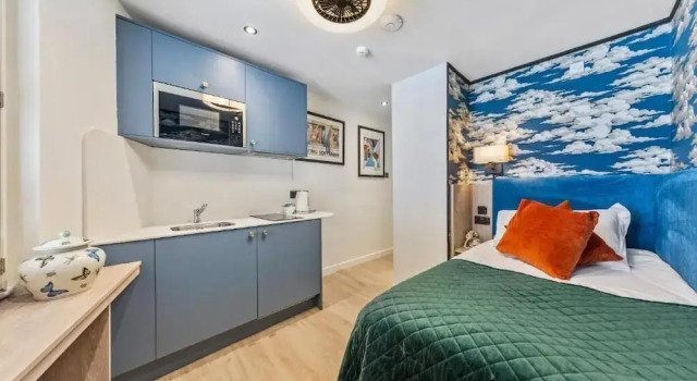 Номер Deluxe Vancouver Hotel & Studios