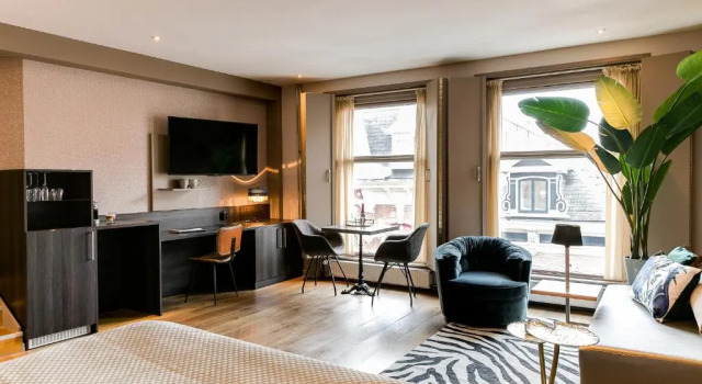 Brasss Hotel Suites