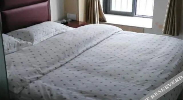 Wuhan Youyuan Internet Homestay, Prenota Hotel Wuhan Hubei