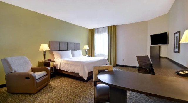 Люкс с 2 комнатами Candlewood Suites St Clairsville Wheeling Area by IHG