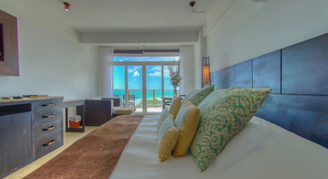 Полулюкс Iguana Crossing Boutique Hotel