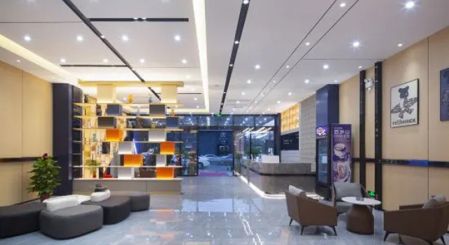 Hotel Fort Gri, Boek Hotel Tenggen Hainan