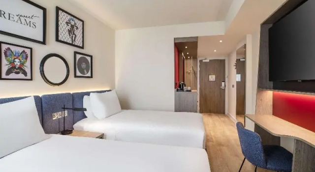 Twin room City Hotel