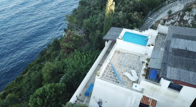 Шале c 1 комнатой BLU SUITE COTTAGE SUL MARE e SWIMMING POOL