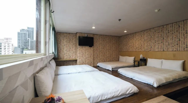 Кровать в общем номере Sofu Hotel