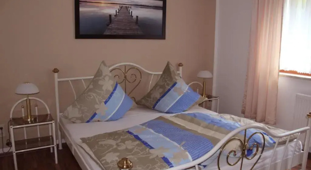 Ferienwohnung am Kieferberg, Забронировать Отель  