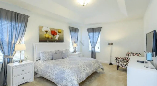 Rental near Orlando 6 Br home by RedAwning