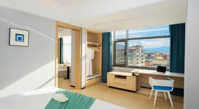 Люкс Deluxe Microtel by Wyndham Xishuangbanna Mengle